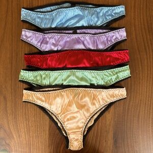 Luxury 😍 Set of 5 💕Couture French Silk Panties S (M)